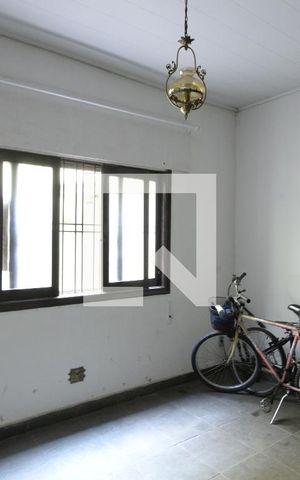 Casa à venda com 276m², 3 quartos e 2 vagasQuarto