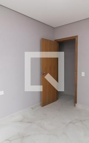 Casa à venda com 140m², 5 quartos e 4 vagas Casa à venda com 140m², 5 quartos e 4 vagasQuarto 2