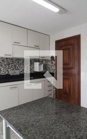 Apartamento para alugar com 79m², 2 quartos e 1 vaga Apartamento para alugar com 79m², 2 quartos e 1 vagaCozinha e Área de Serviço
