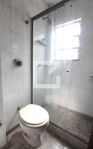 Apartamento para alugar com 79m², 2 quartos e 1 vaga Apartamento para alugar com 79m², 2 quartos e 1 vagaBanheiro de serviço