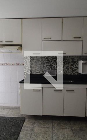 Apartamento para alugar com 79m², 2 quartos e 1 vaga Apartamento para alugar com 79m², 2 quartos e 1 vagaCozinha e Área de Serviço