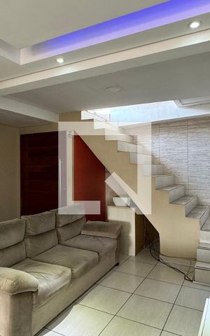Casa à venda com 140m², 3 quartos e 2 vagasSala