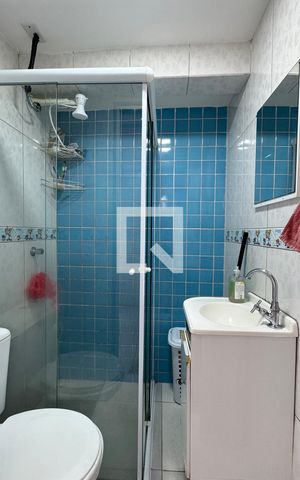 Casa à venda com 140m², 3 quartos e 2 vagasBanheiro
