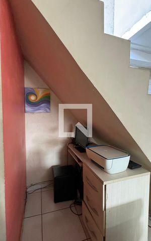 Casa à venda com 140m², 3 quartos e 2 vagasEscritório