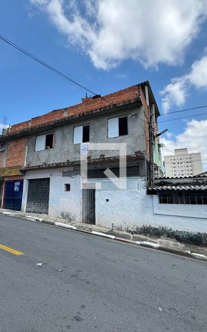 Casa à venda com 140m², 3 quartos e 2 vagasFachada