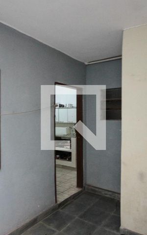 Casa à venda com 230m², 3 quartos e 2 vagas Casa à venda com 230m², 3 quartos e 2 vagasÁrea de Serviço