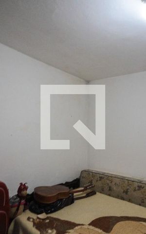 Casa à venda com 230m², 3 quartos e 2 vagas Casa à venda com 230m², 3 quartos e 2 vagasQuarto casa 02