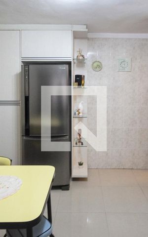 Casa à venda com 230m², 3 quartos e 2 vagas Casa à venda com 230m², 3 quartos e 2 vagasCozinha