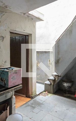 Casa à venda com 230m², 3 quartos e 2 vagas Casa à venda com 230m², 3 quartos e 2 vagasÁrea de Serviço