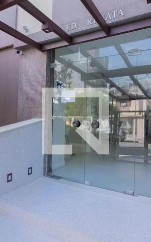 Apartamento à venda com 74m², 2 quartos e 1 vaga Apartamento à venda com 74m², 2 quartos e 1 vagaEntrada