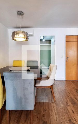 Apartamento para alugar com 82m², 2 quartos e 1 vaga Apartamento para alugar com 82m², 2 quartos e 1 vagaSala