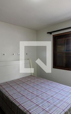 Casa à venda com 130m², 3 quartos e 2 vagas Casa à venda com 130m², 3 quartos e 2 vagasDormitorio