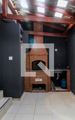 Casa à venda com 130m², 3 quartos e 2 vagas Casa à venda com 130m², 3 quartos e 2 vagasChurrasqueira