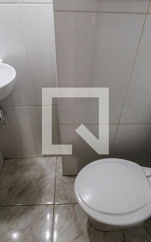 Casa à venda com 130m², 3 quartos e 2 vagas Casa à venda com 130m², 3 quartos e 2 vagasBanheiro