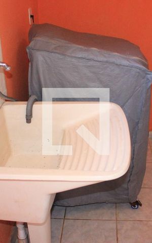 Casa à venda com 200m², 2 quartos e 2 vagasLavanderia