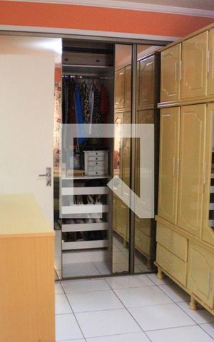 Casa à venda com 200m², 2 quartos e 2 vagasQuarto 1