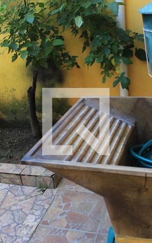 Casa à venda com 200m², 2 quartos e 2 vagasQuintal/Gardem