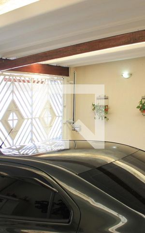 Casa à venda com 200m², 2 quartos e 2 vagasGaragem