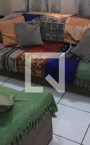 Casa à venda com 200m², 2 quartos e 2 vagasSala