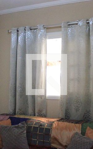 Casa à venda com 200m², 2 quartos e 2 vagasSala