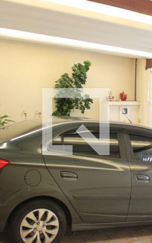 Casa à venda com 200m², 2 quartos e 2 vagasGaragem