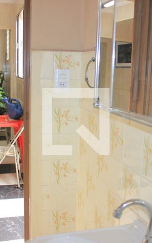 Casa à venda com 223m², 4 quartos e 3 vagasBanheiro 3