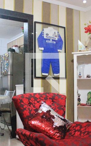 Casa à venda com 223m², 4 quartos e 3 vagasSala