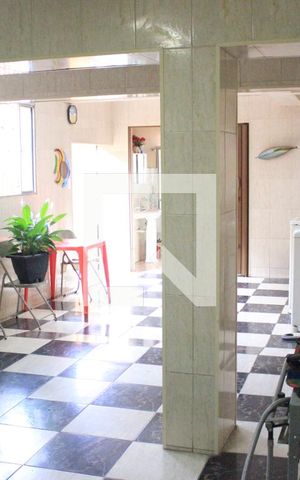 Casa à venda com 223m², 4 quartos e 3 vagasSalão de festas
