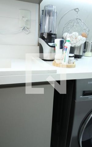 Apartamento à venda com 68m², 3 quartos e 1 vagaÁrea de Serviço