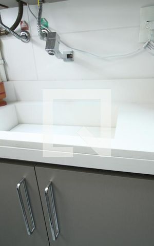 Apartamento à venda com 68m², 3 quartos e 1 vagaÁrea de Serviço