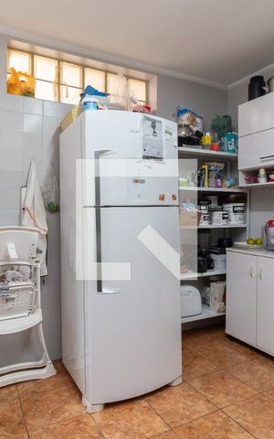 Casa à venda com 183m², 2 quartos e 2 vagasCozinha