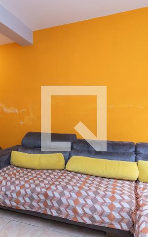 Casa à venda com 183m², 2 quartos e 2 vagasSala