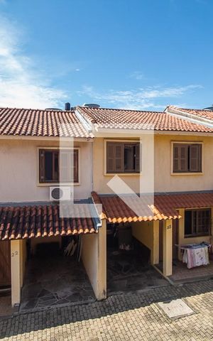 Casa à venda com 100m², 3 quartos e 1 vaga Casa à venda com 100m², 3 quartos e 1 vagaVista