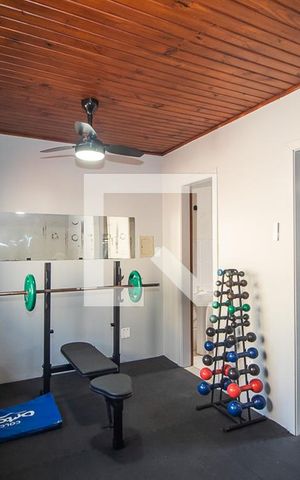Casa à venda com 100m², 3 quartos e 1 vaga Casa à venda com 100m², 3 quartos e 1 vagaAcademia