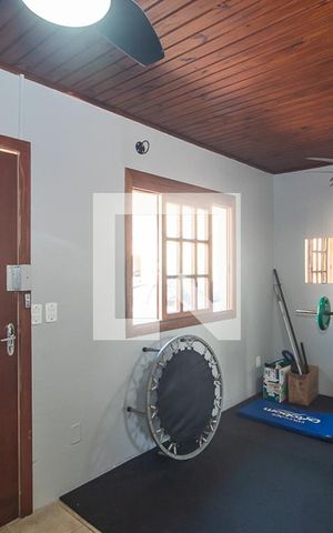Casa à venda com 100m², 3 quartos e 1 vaga Casa à venda com 100m², 3 quartos e 1 vagaAcademia