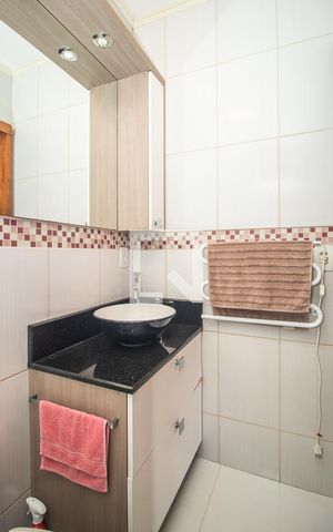 Casa à venda com 100m², 3 quartos e 1 vaga Casa à venda com 100m², 3 quartos e 1 vagaBanheiro 2