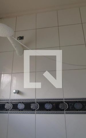 Casa para alugar com 330m², 4 quartos e 4 vagasChuveiro banheiro da suíte 1