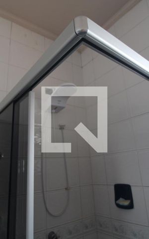 Casa para alugar com 330m², 4 quartos e 4 vagasBanheiro da suíte 4