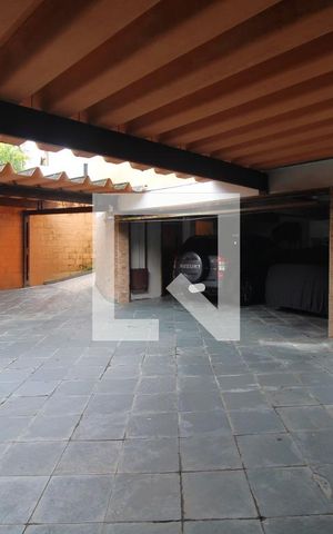 Casa para alugar com 330m², 4 quartos e 4 vagasGaragem