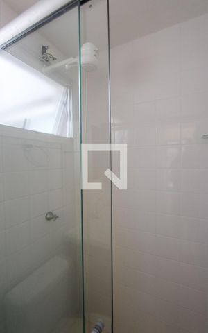 Apartamento para alugar com 44m², 2 quartos e 1 vaga Apartamento para alugar com 44m², 2 quartos e 1 vagaBanheiro