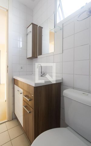 Apartamento para alugar com 44m², 2 quartos e 1 vaga Apartamento para alugar com 44m², 2 quartos e 1 vagaBanheiro