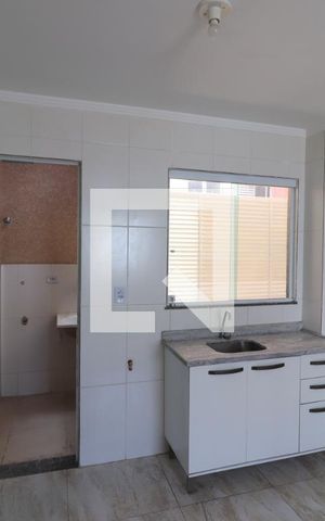 Apartamento à venda com 48m², 2 quartos e sem vagaSala/Cozinha