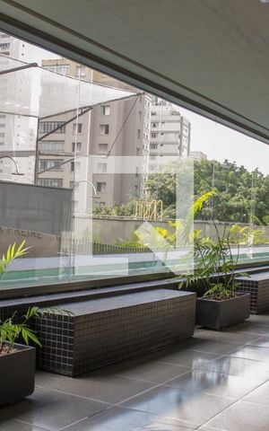 Apartamento à venda com 18m², 1 quarto e sem vaga Apartamento à venda com 18m², 1 quarto e sem vagaÁrea comum - Piscina