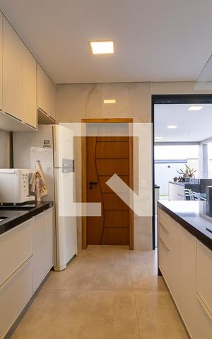 Casa de condomínio à venda com 304m², 3 quartos e 3 vagas Casa de condomínio à venda com 304m², 3 quartos e 3 vagasCozinha
