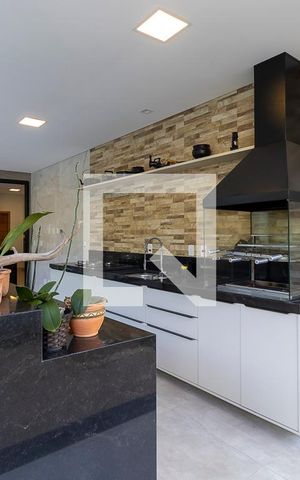 Casa de condomínio à venda com 304m², 3 quartos e 3 vagas Casa de condomínio à venda com 304m², 3 quartos e 3 vagasEspaço gourmet