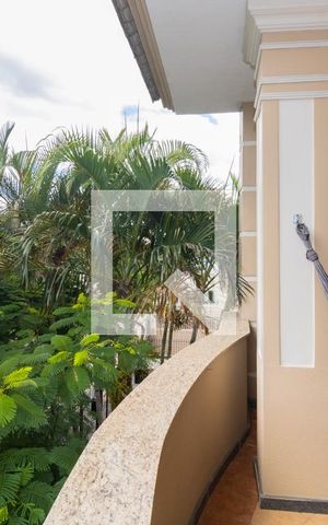 Casa à venda com 700m², 4 quartos e 4 vagasQuarto Suíte 4-Varanda