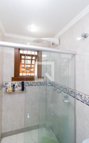 Casa à venda com 700m², 4 quartos e 4 vagasBanheiro da Suíte 2