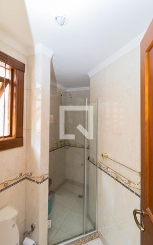 Casa à venda com 700m², 4 quartos e 4 vagasEspaço Gourmet-Banheiro