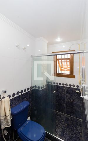 Casa à venda com 700m², 4 quartos e 4 vagasBanheiro da Suíte 3