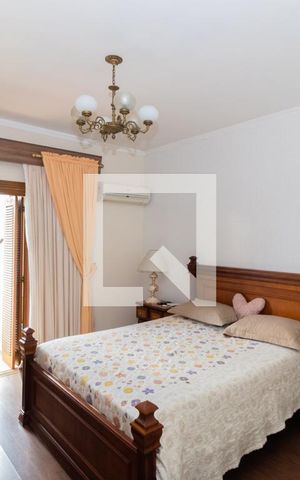 Casa à venda com 700m², 4 quartos e 4 vagasQuarto Suíte 4